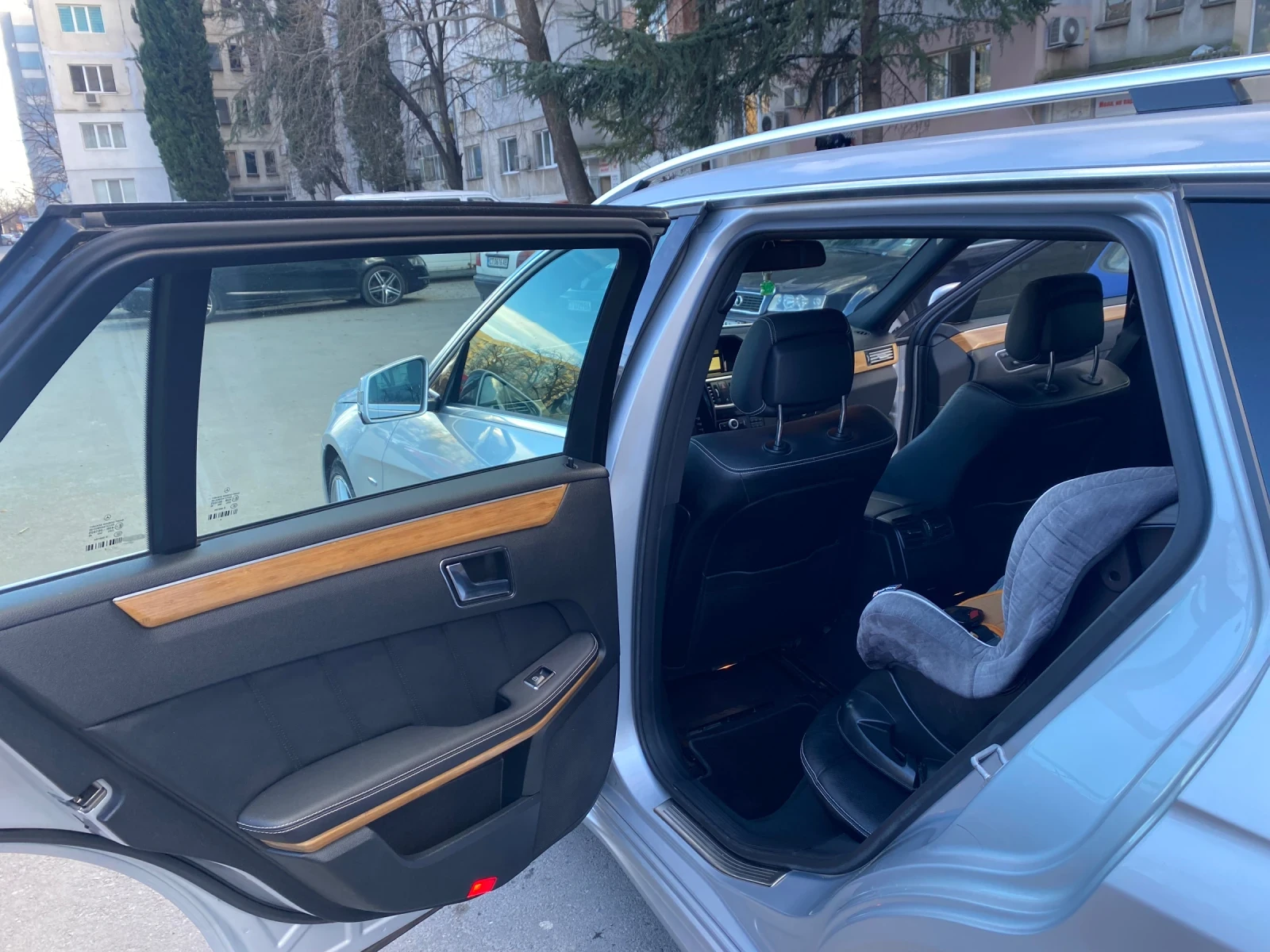 Mercedes-Benz E 350  - изображение 6