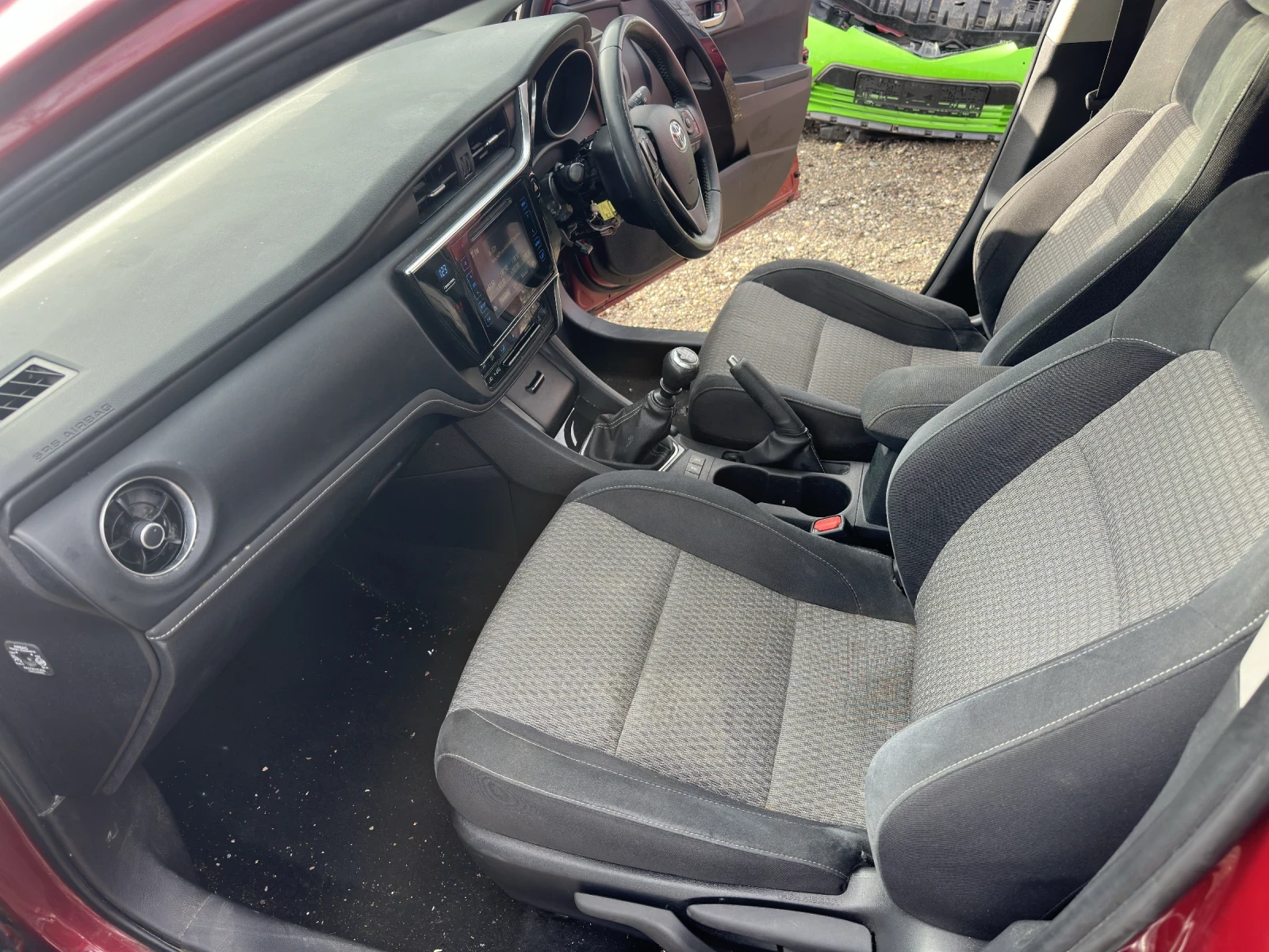 Toyota Auris 1.2 turbo 116кс На части! - изображение 7