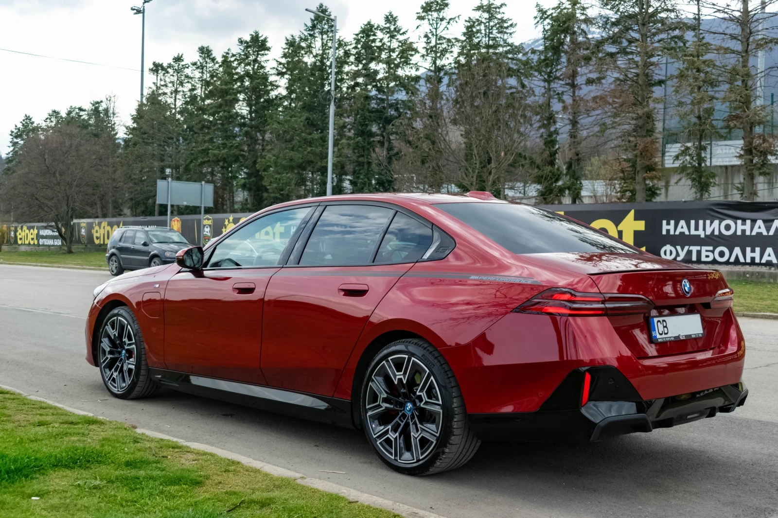 BMW 550 550e, снимка 3 - Автомобили и джипове - 53515614