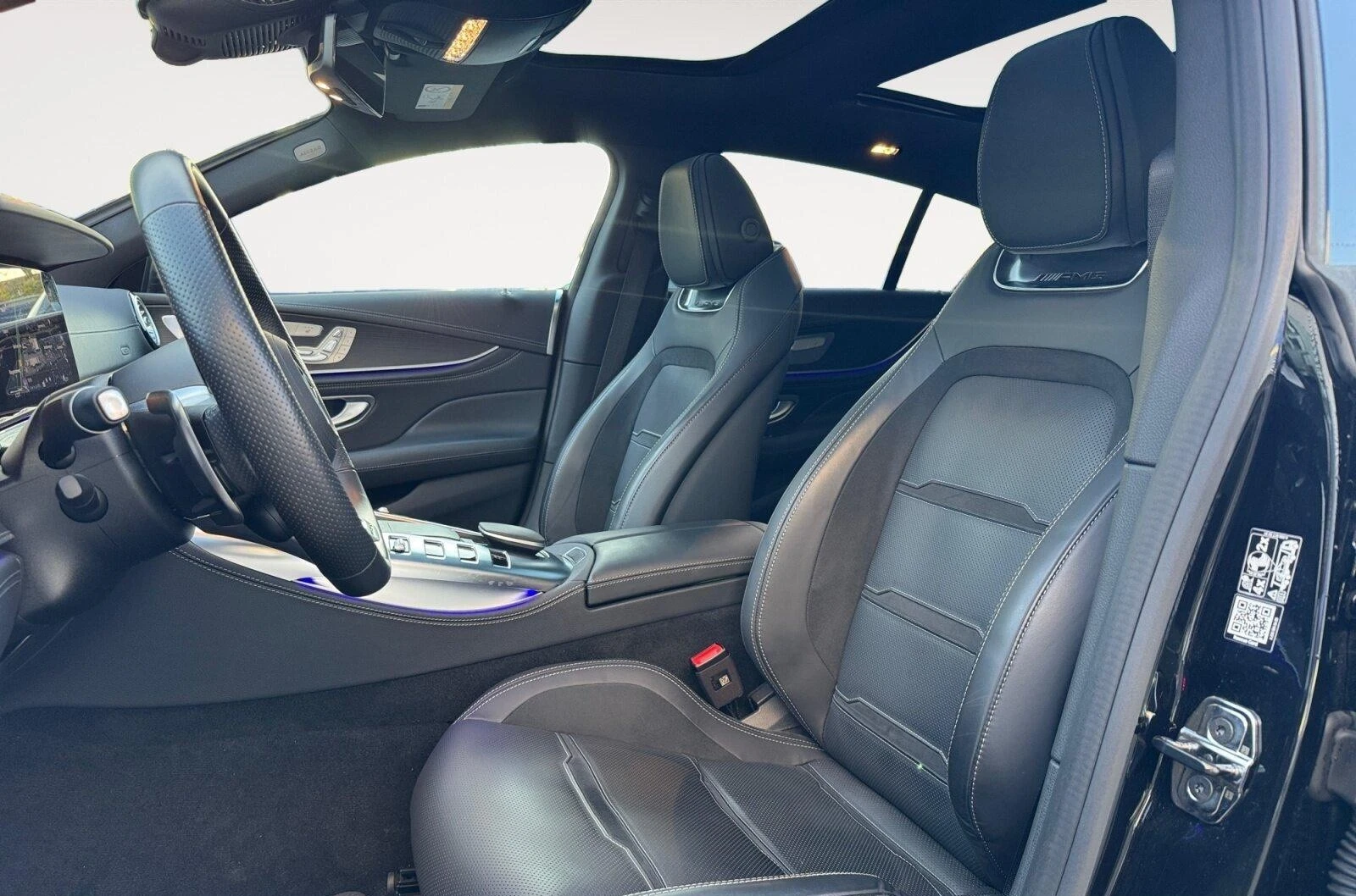 Mercedes-Benz AMG GT 53/4-MATIC/V8 STYLE/BURM/PANO/360/, снимка 8 - Автомобили и джипове - 53859905