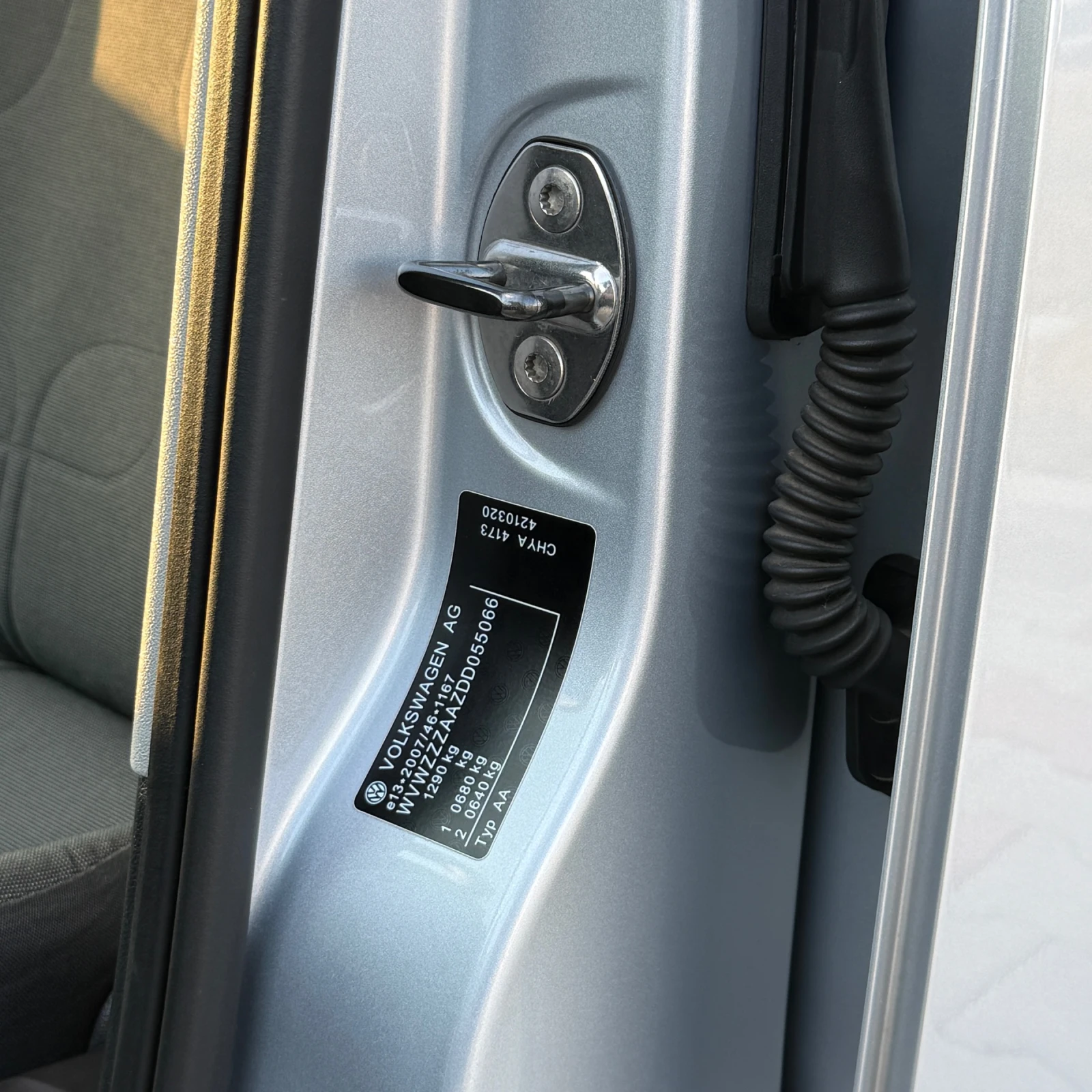 VW Up Move, снимка 17 - Автомобили и джипове - 53878760