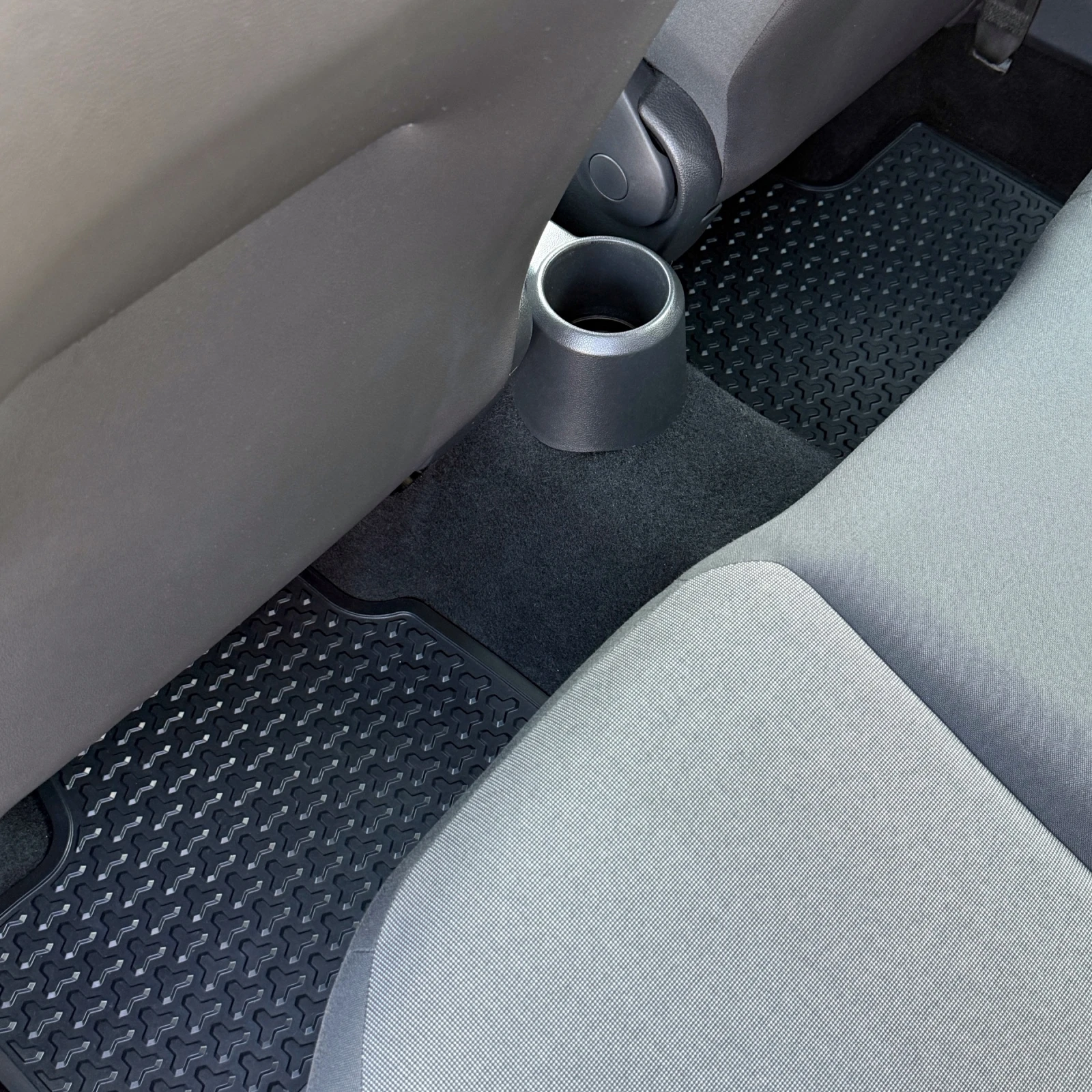 VW Up Move, снимка 13 - Автомобили и джипове - 53878760