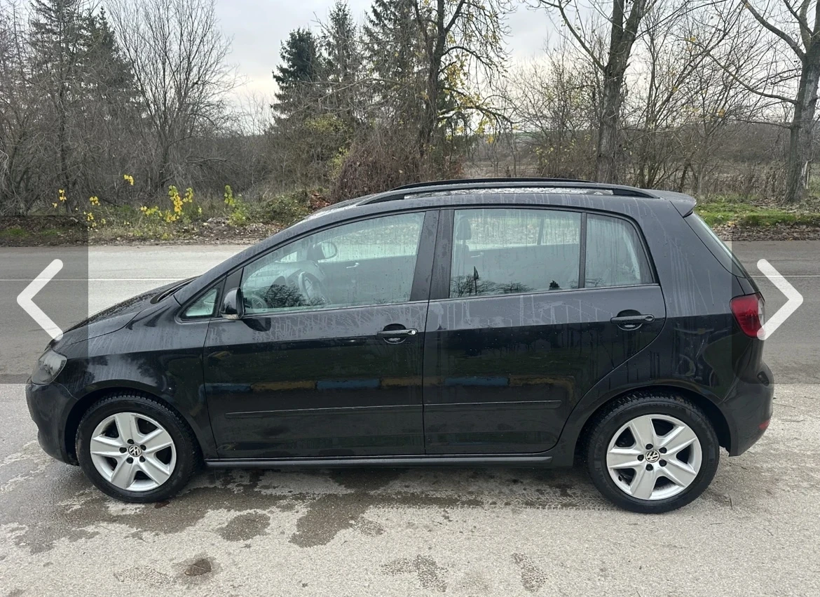 VW Golf Plus 2.0tdi РЕГИСТРИРАН, ОБСЛУЖЕН, НОВИ ГУМИ, снимка 8 - Автомобили и джипове - 53987112