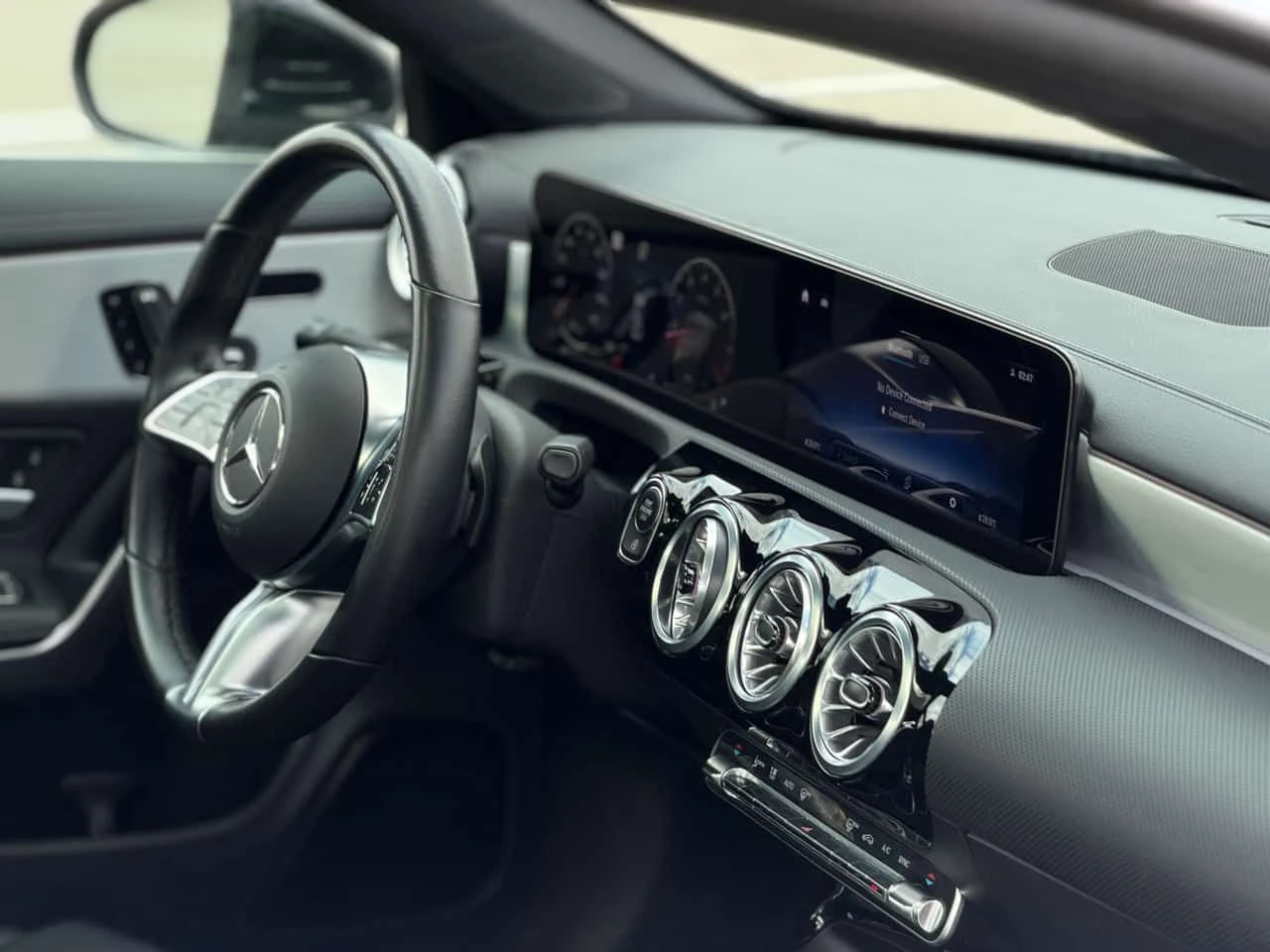 Mercedes-Benz CLA 250 /DISTRONIC/360/ПОДГРЕВИ, снимка 15 - Автомобили и джипове - 54251698