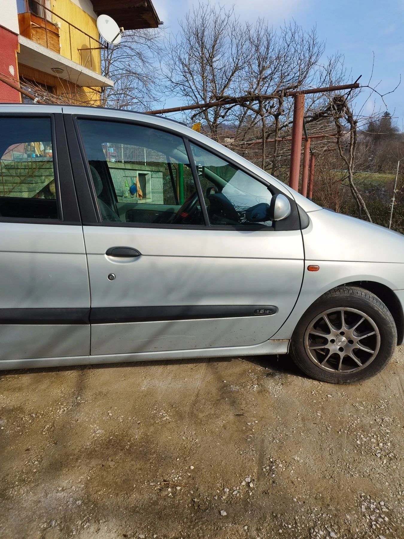 Renault Scenic, снимка 4 - Автомобили и джипове - 54308673