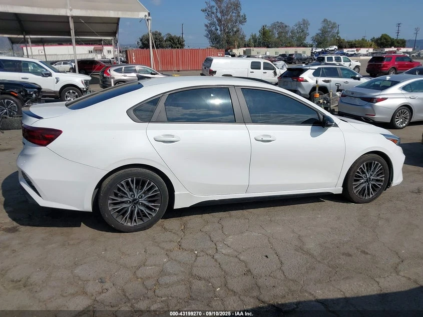 Kia Forte 2l Gt-Line | Mobile.bg � ����������� 13