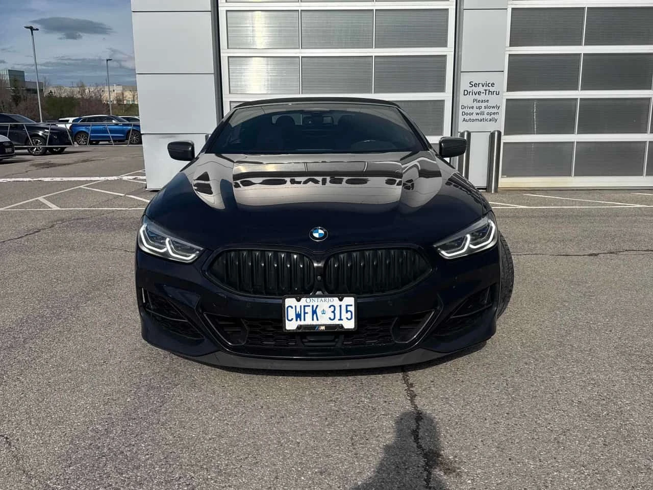 BMW 850 DISTRONIC| SOFT-CLOSE| KEYLESS| HEAD-UP| 360, снимка 2 - Автомобили и джипове - 54445721