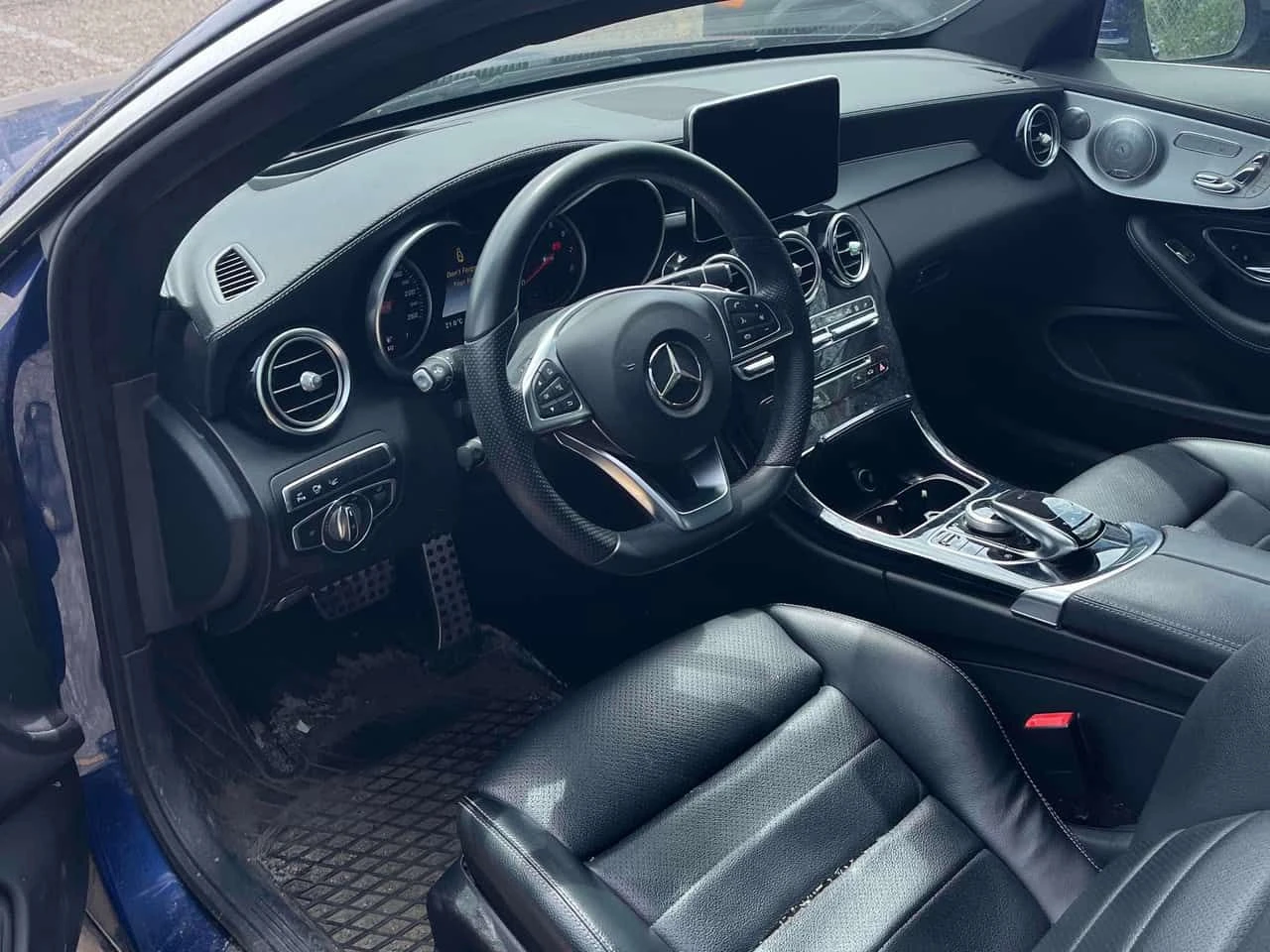 Mercedes-Benz C 300 CARFAX, снимка 14 - Автомобили и джипове - 54627336