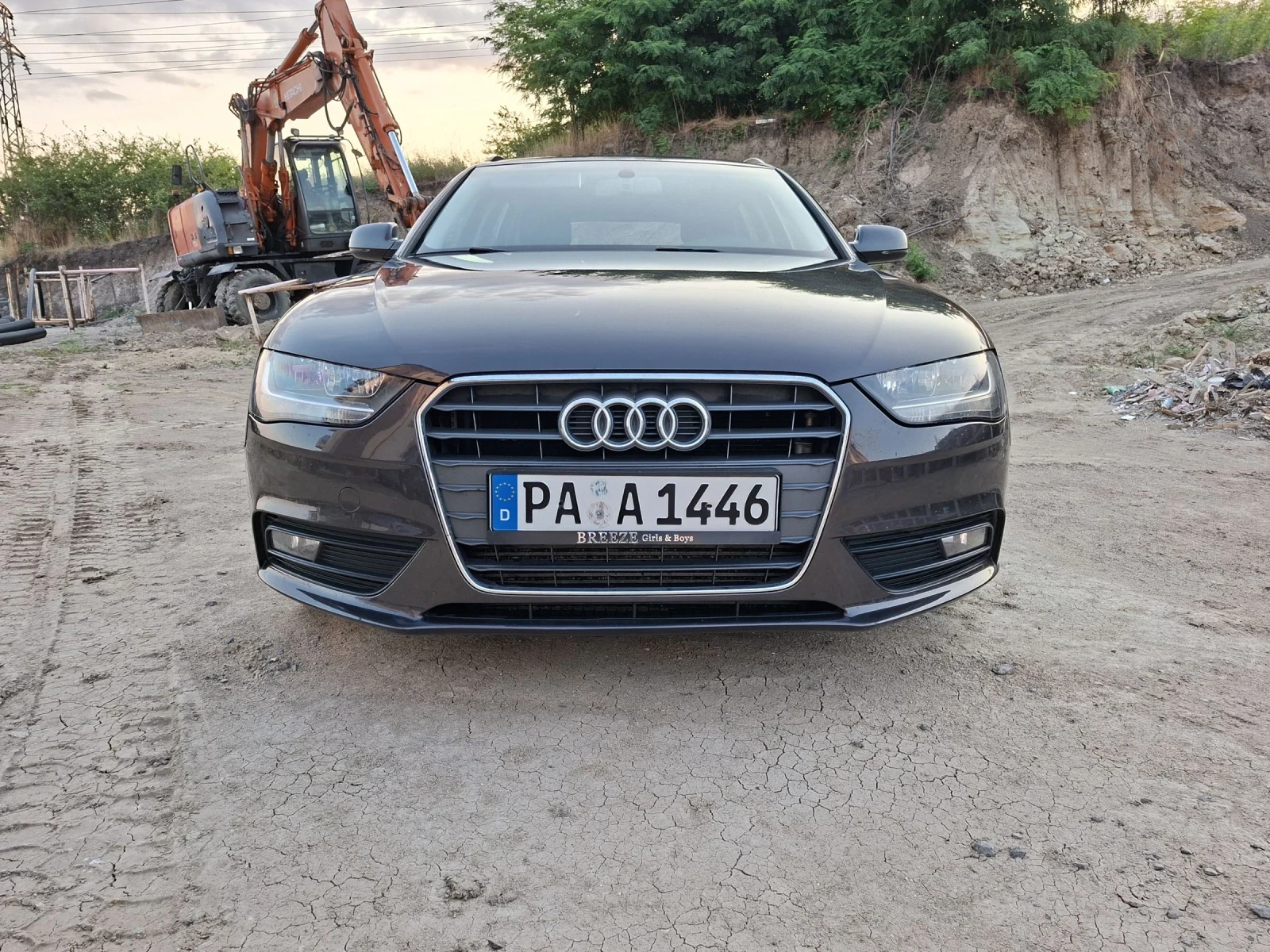 Audi A4 2.0, снимка 10 - Автомобили и джипове - 54993806