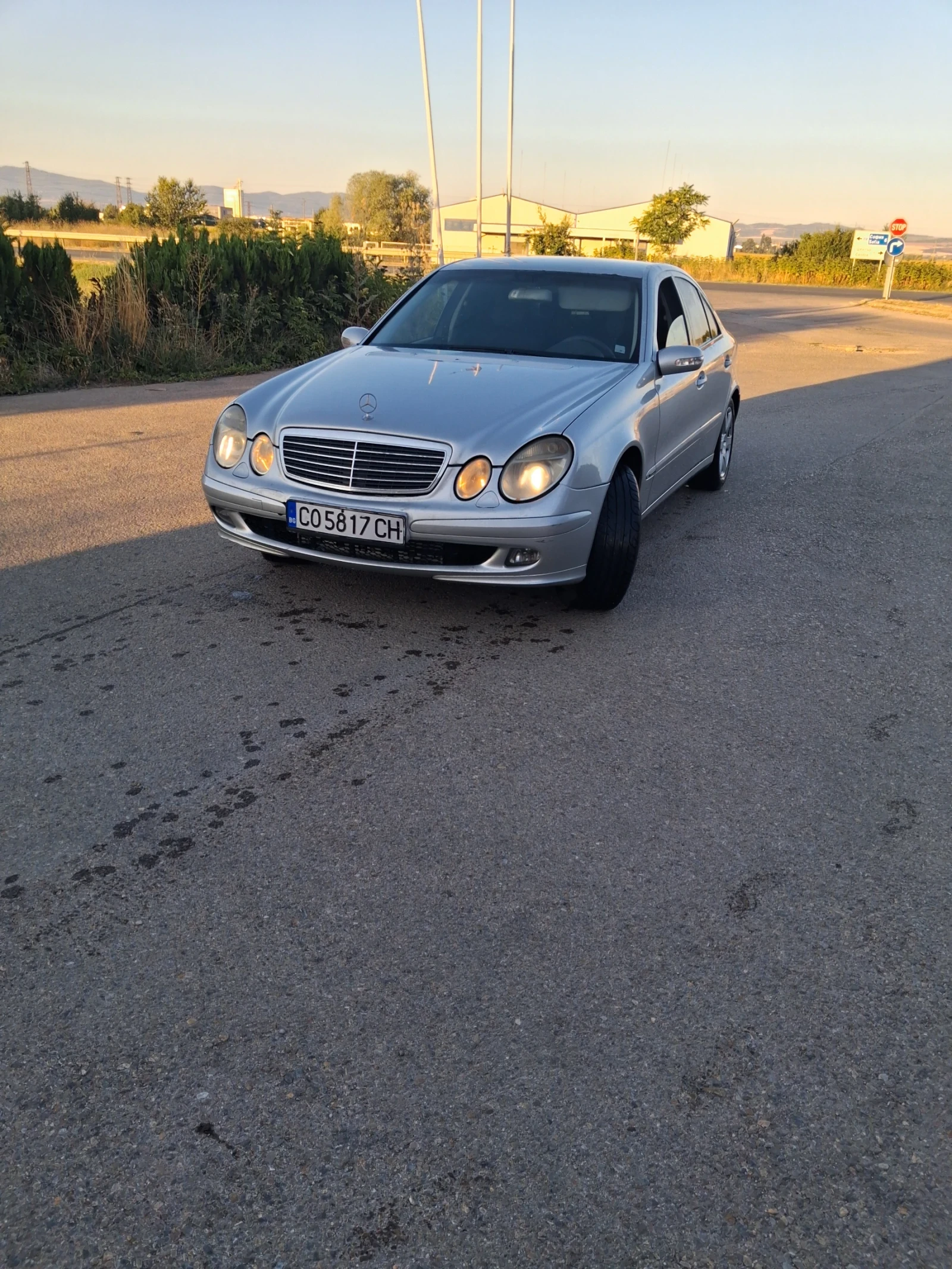 Mercedes-Benz E 220 2.2CDI 150к.с Ръчна скоростна кутия !