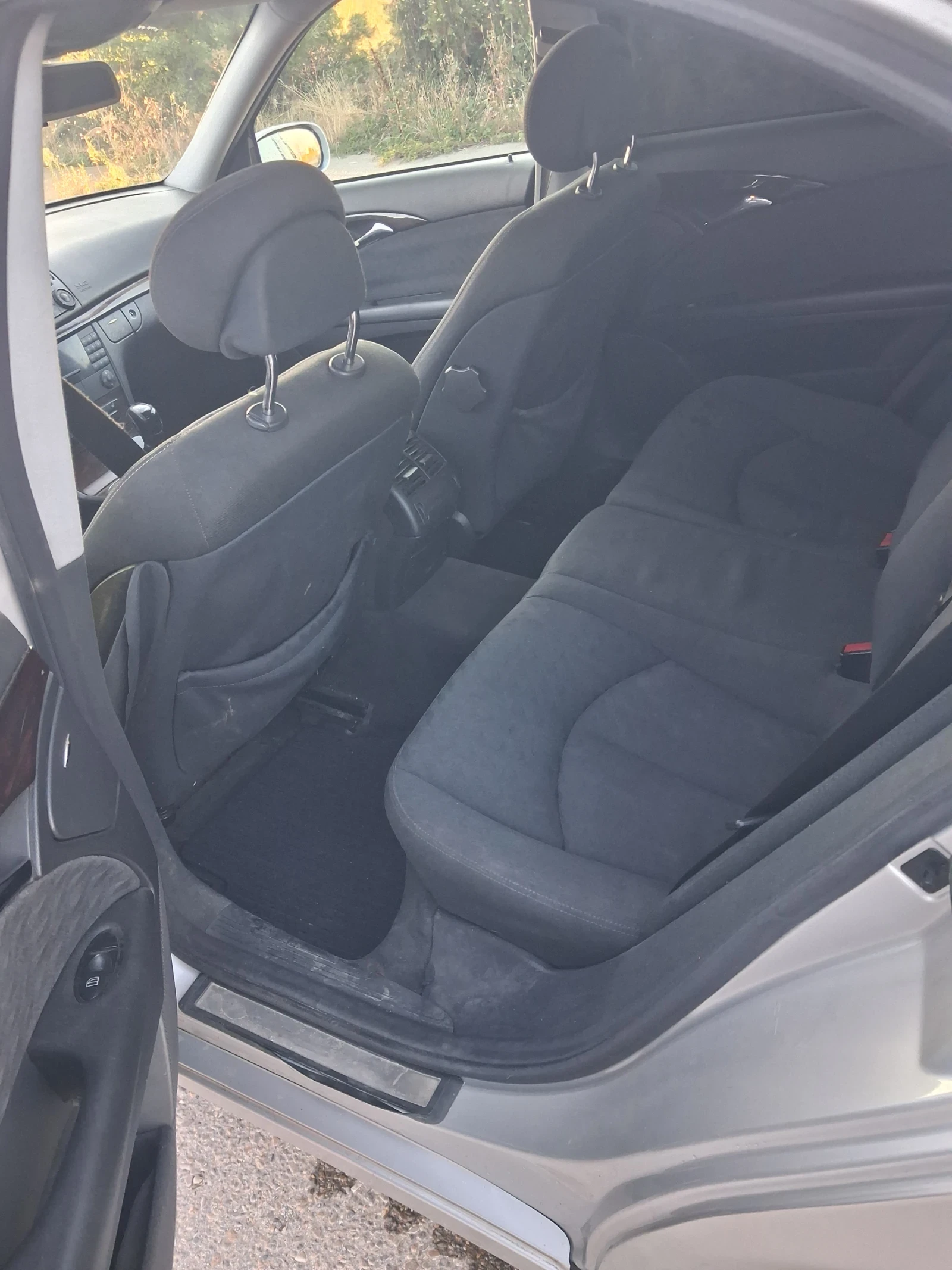 Mercedes-Benz E 220 2.2CDI 150к.с Ръчна скоростна кутия !, снимка 13 - Автомобили и джипове - 55677553