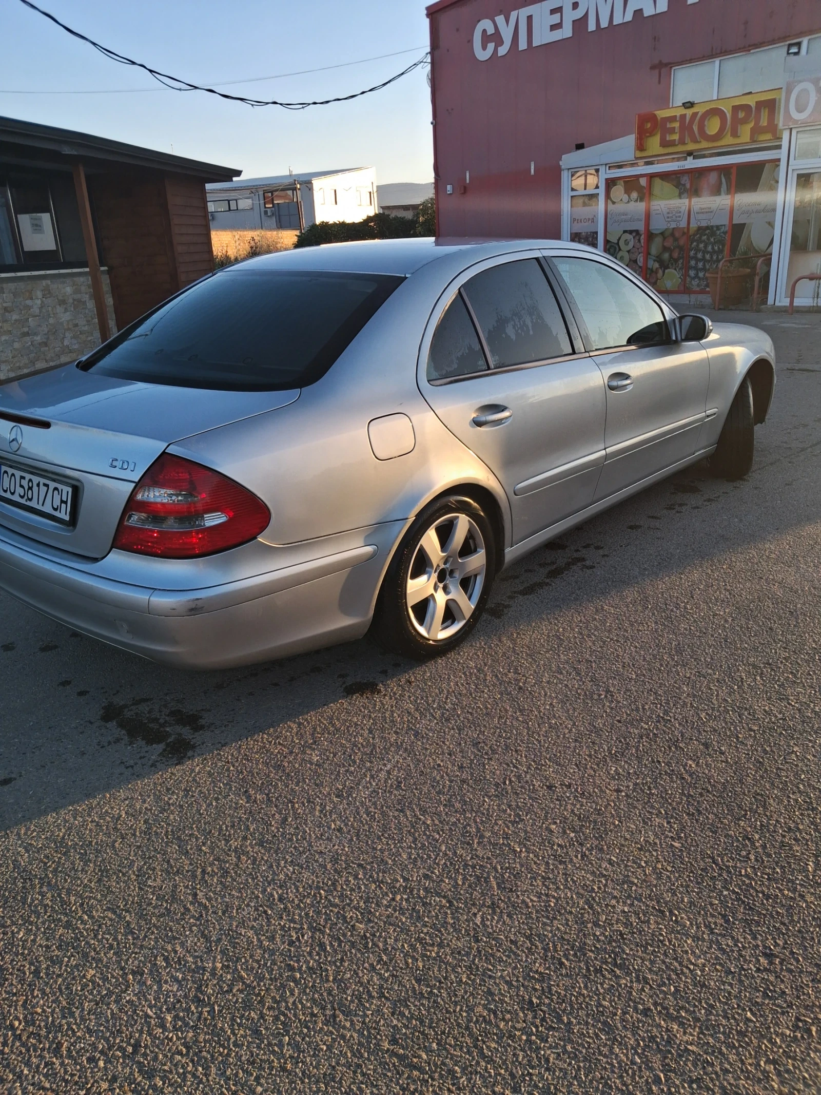 Mercedes-Benz E 220 2.2CDI 150к.с Ръчна скоростна кутия !, снимка 6 - Автомобили и джипове - 55677553