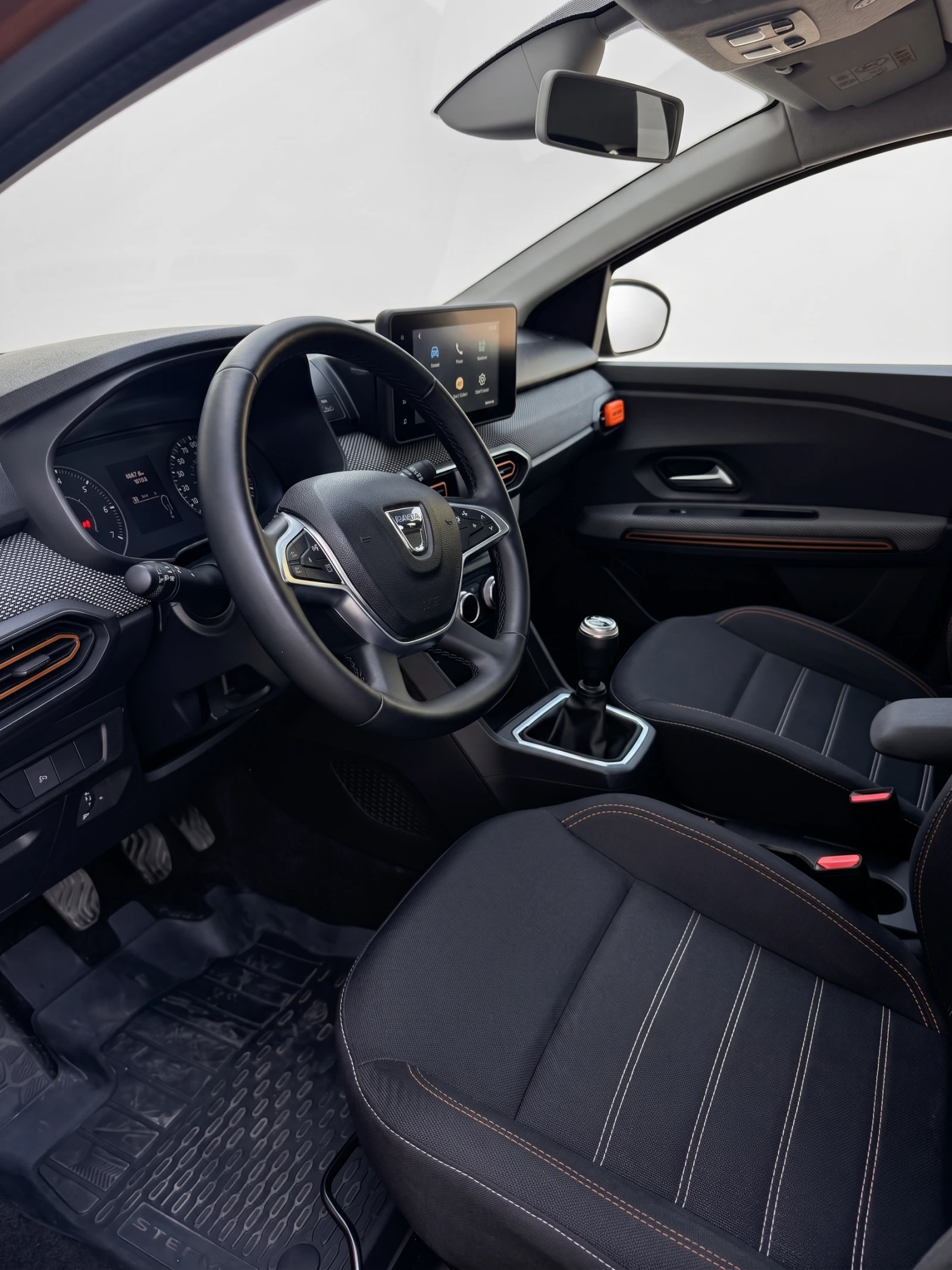Dacia Sandero Stepway LPG, снимка 3 - Автомобили и джипове - 55911199