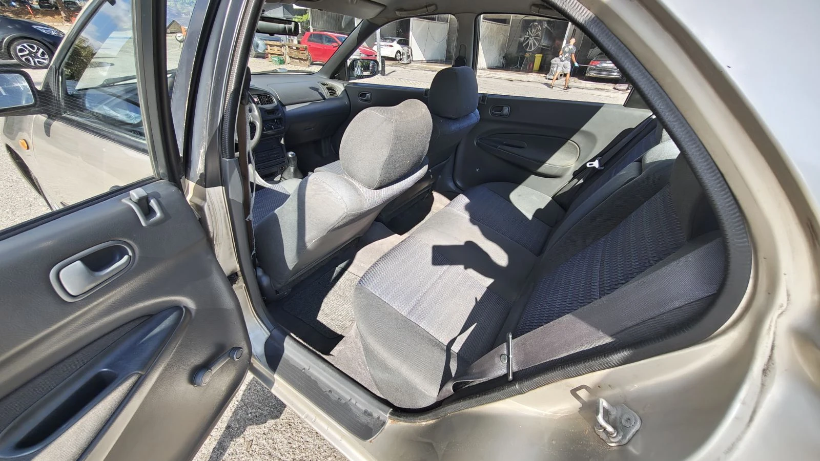 Mazda 323 | Mobile.bg � ����������� 5