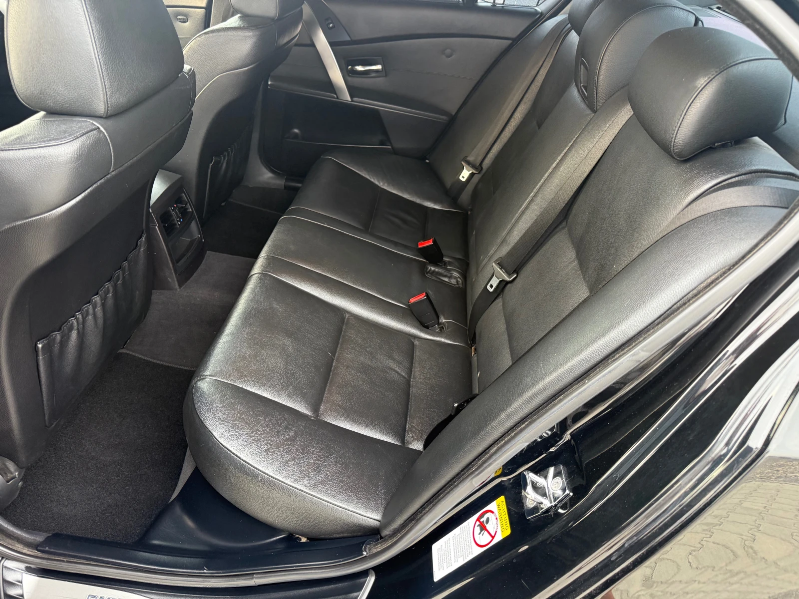 BMW 525 2.5 i M paket Собствен лизинг !!!, снимка 12 - Автомобили и джипове - 56220333