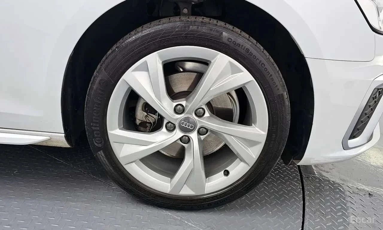 Audi A4, снимка 5 - Автомобили и джипове - 56736966