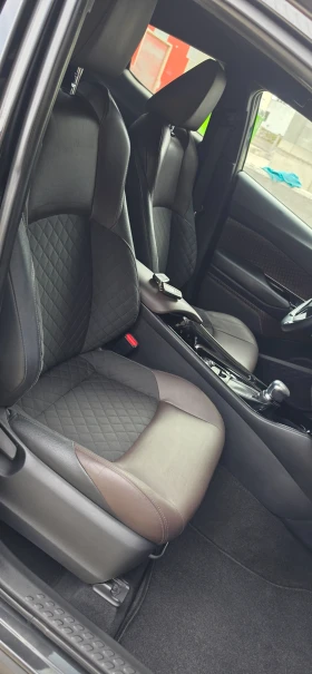 Toyota C-HR + + + 1.8 Hybrid, Exclusive+ + + , снимка 7