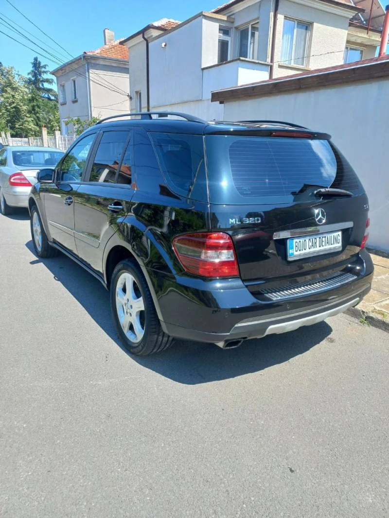 Mercedes-Benz ML 320, снимка 3 - Автомобили и джипове - 47417420