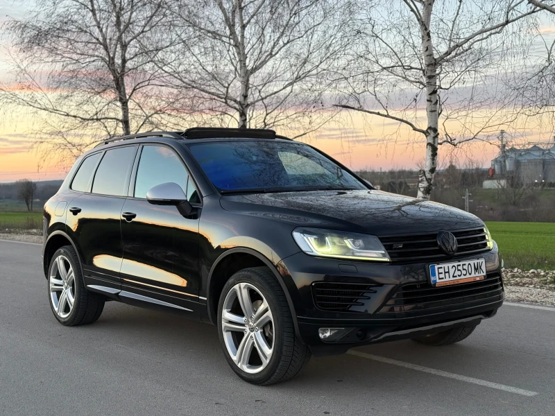 VW Touareg * R-Line * Pano * FULL, снимка 2 - Автомобили и джипове - 52741666