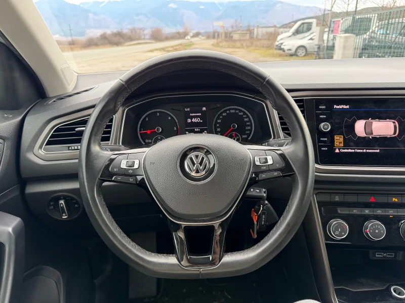 VW T-Roc 1.6 TDI, снимка 13 - Автомобили и джипове - 52957533