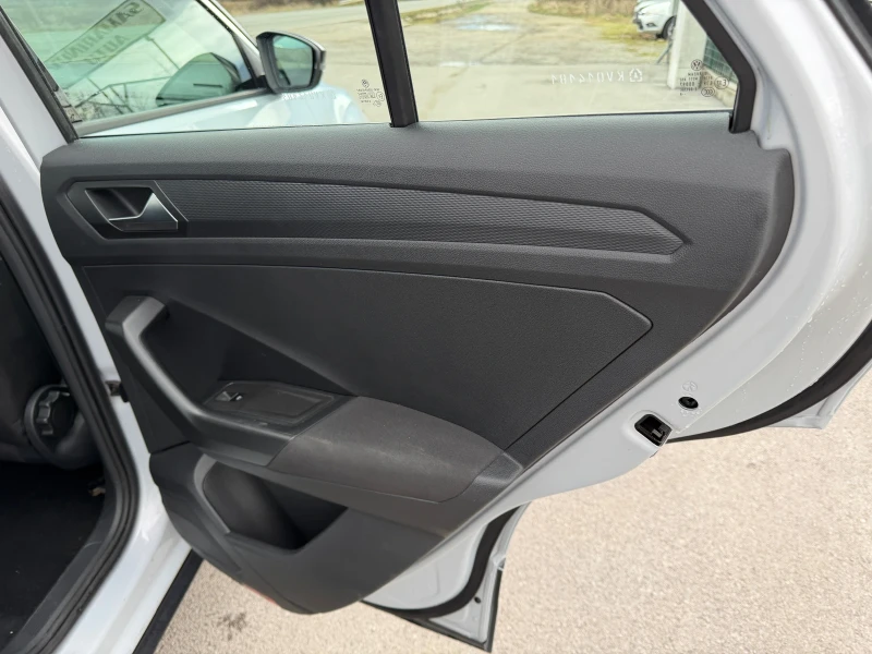 VW T-Roc 1.6 TDI, снимка 7 - Автомобили и джипове - 52957533