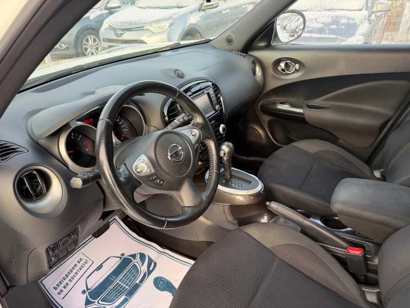 Nissan Juke 1.6i Автоматик, снимка 6 - Автомобили и джипове - 53152177