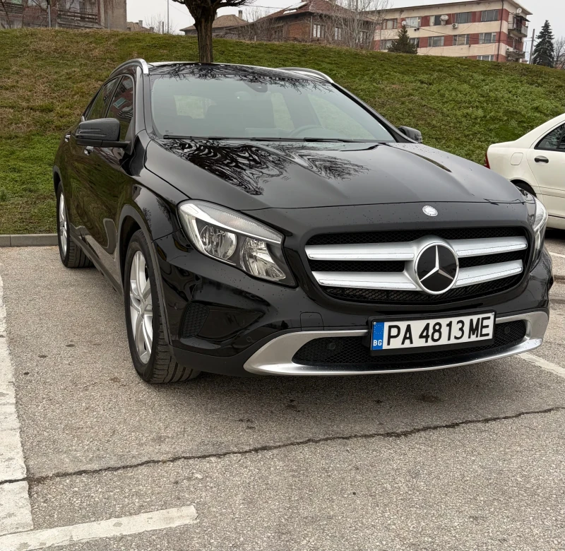 Mercedes-Benz GLA 200 4 Matic/Kamera/Panorama, снимка 2 - Автомобили и джипове - 53447687