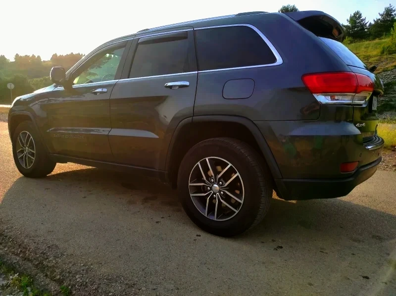 Jeep Grand cherokee  limited , снимка 8 - Автомобили и джипове - 50608856