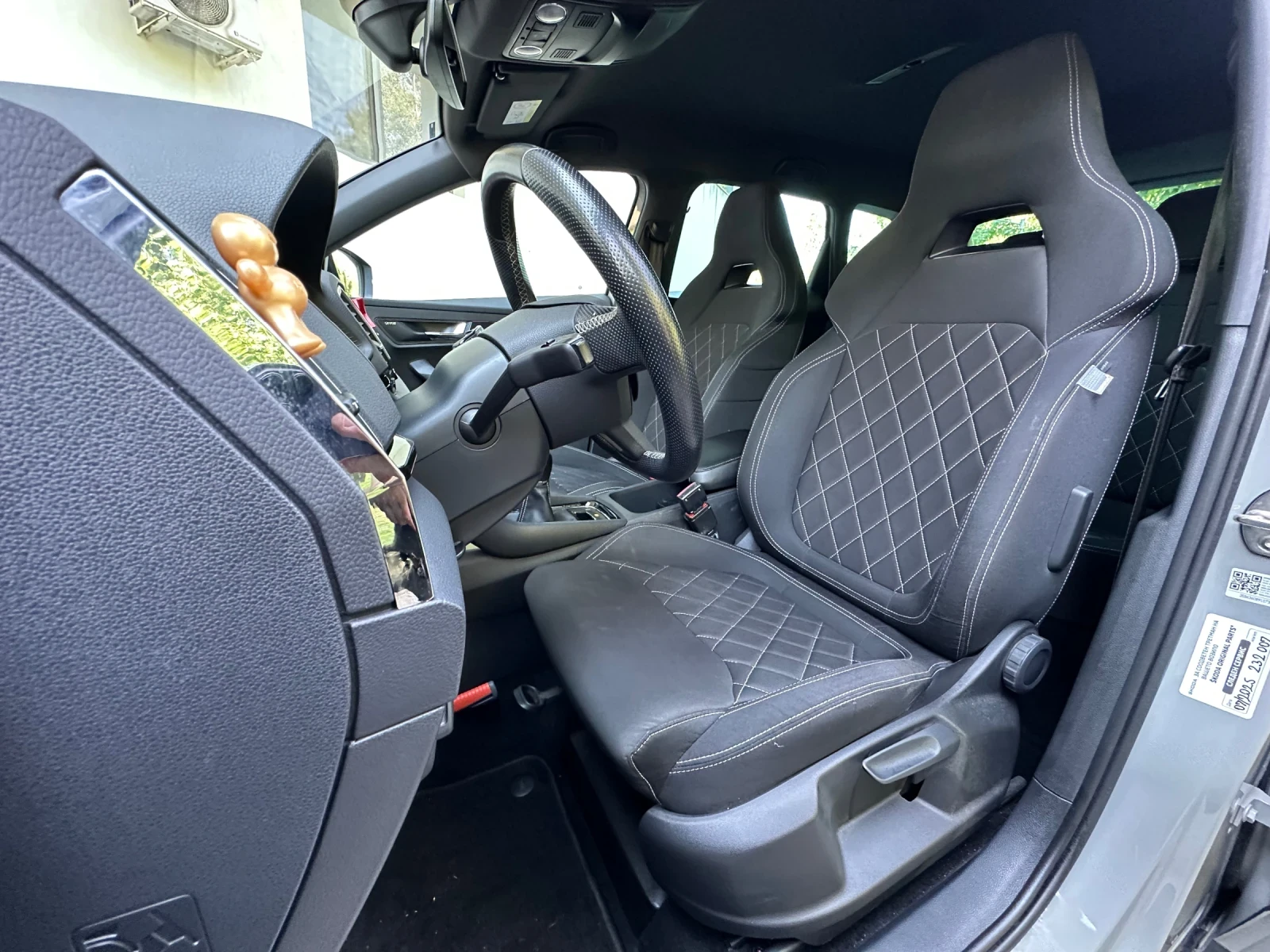 Skoda Karoq 1.5TSI / КАМЕРА / РЕГИСТРИРАН - изображение 10