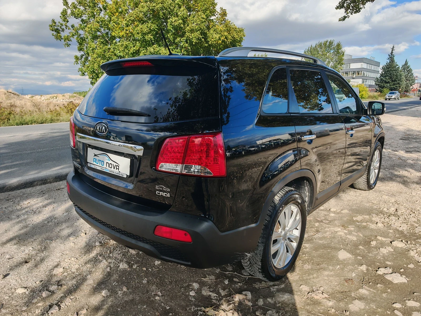 Kia Sorento 2.2 ДИЗЕЛ 197 К.С. 4Х4!КОЖА! 7МЕСТА! НАВИГАЦИЯ!  - изображение 7