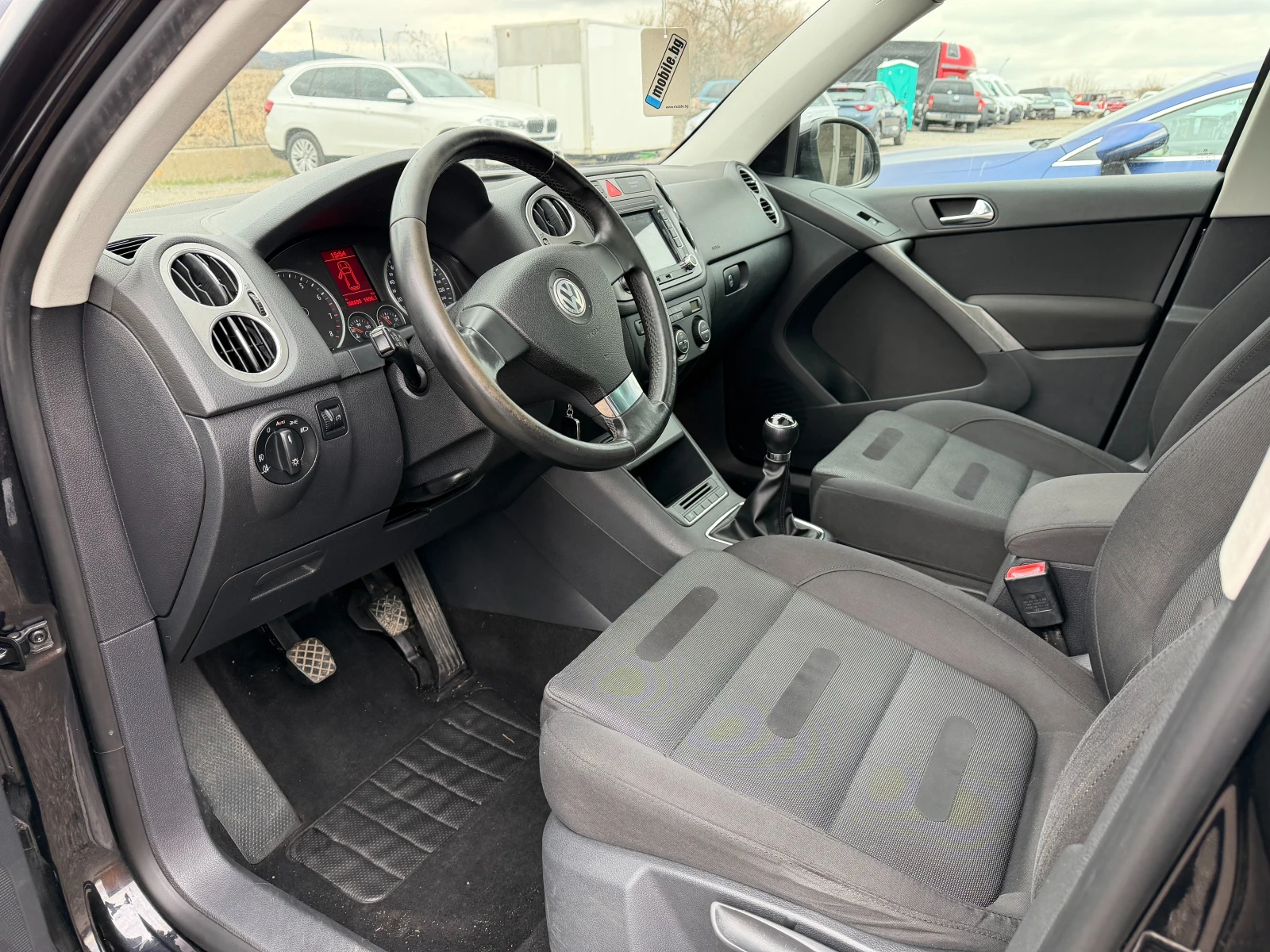 VW Tiguan 1.4 TSI Панорама /  Камера / Климатроник, снимка 9 - Автомобили и джипове - 53963780