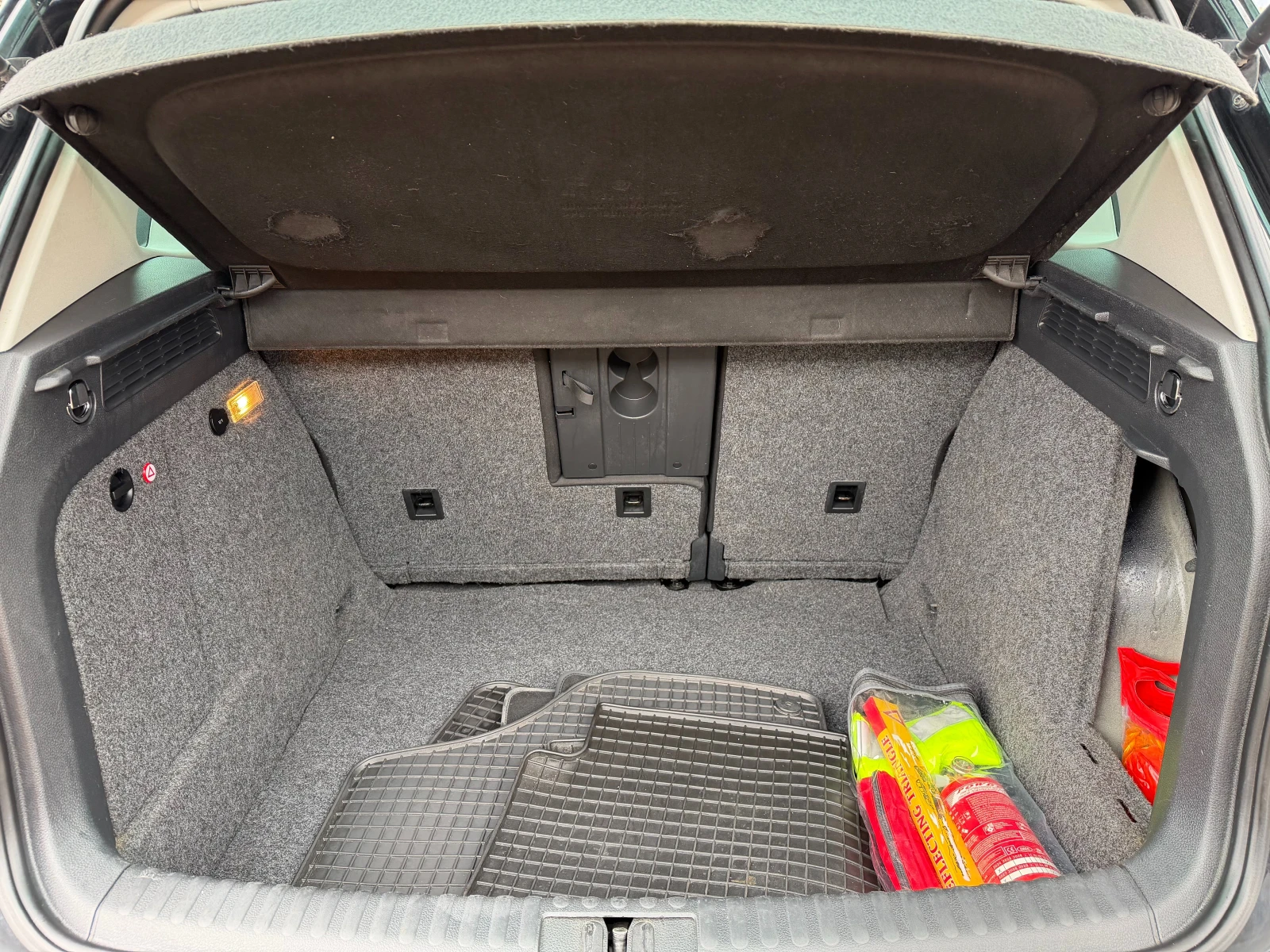 VW Tiguan 1.4 TSI Панорама /  Камера / Климатроник, снимка 7 - Автомобили и джипове - 53963780