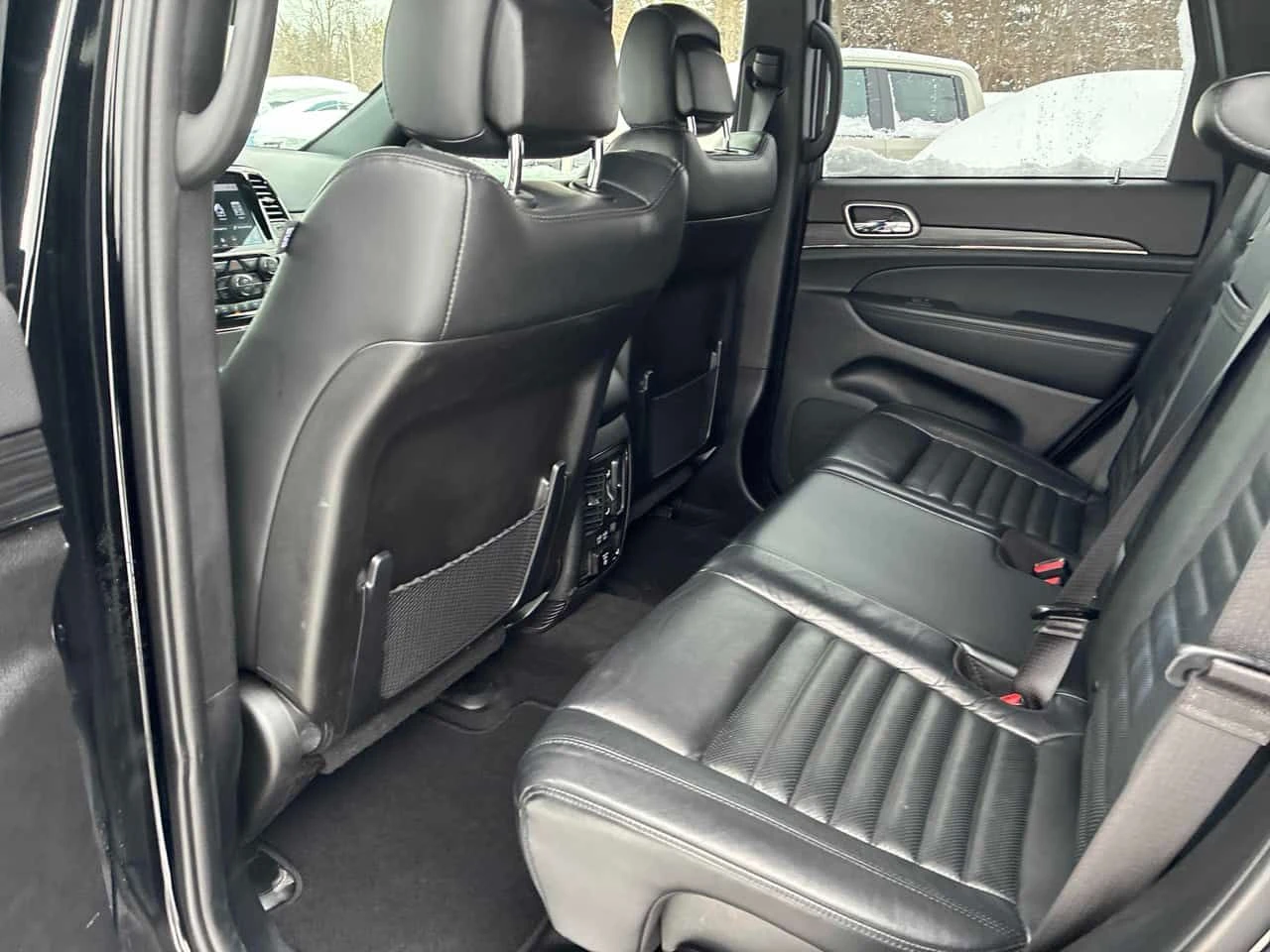 Jeep Grand cherokee * Limited X * PANO* ПОДГРЕВ* KEYLES* , снимка 13 - Автомобили и джипове - 54005043