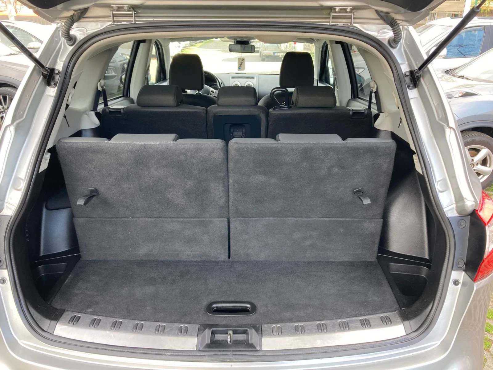 Nissan Qashqai 2.0iбензин, 6+ 1места, автомат, нави, панорама, 4х, снимка 16 - Автомобили и джипове - 54114101
