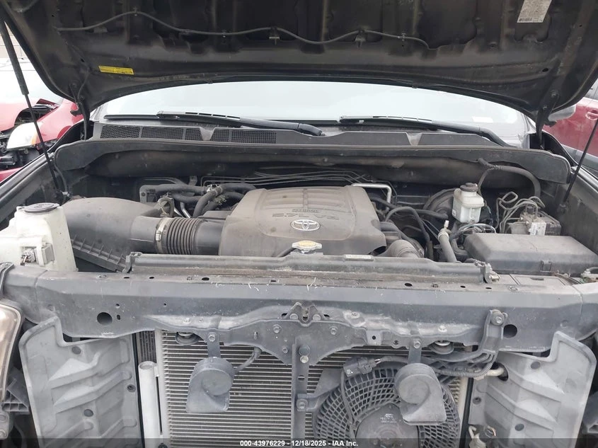 Toyota Sequoia Platinum 5.7L V8 * K����� ���� �� ��*  | Mobile.bg � ����������� 10