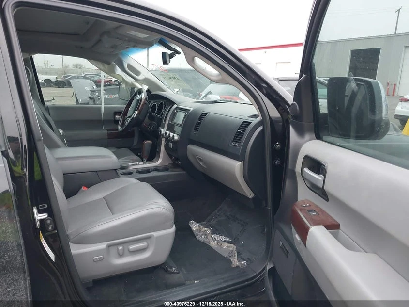 Toyota Sequoia Platinum 5.7L V8 * K����� ���� �� ��*  | Mobile.bg � ����������� 5