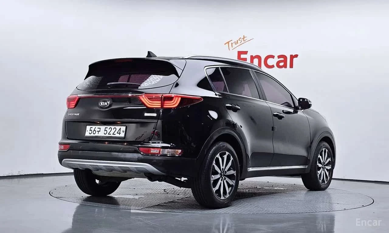 Kia Sportage * Diesel 1.7 2wd Noblesse * CARFAX * ЦЕНА ДО БГ, снимка 2 - Автомобили и джипове - 55510751