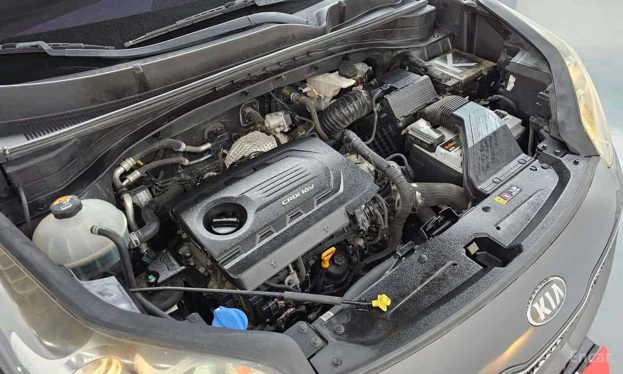 Kia Sportage * Diesel 1.7 2wd Noblesse * CARFAX * ЦЕНА ДО БГ, снимка 6 - Автомобили и джипове - 55510751