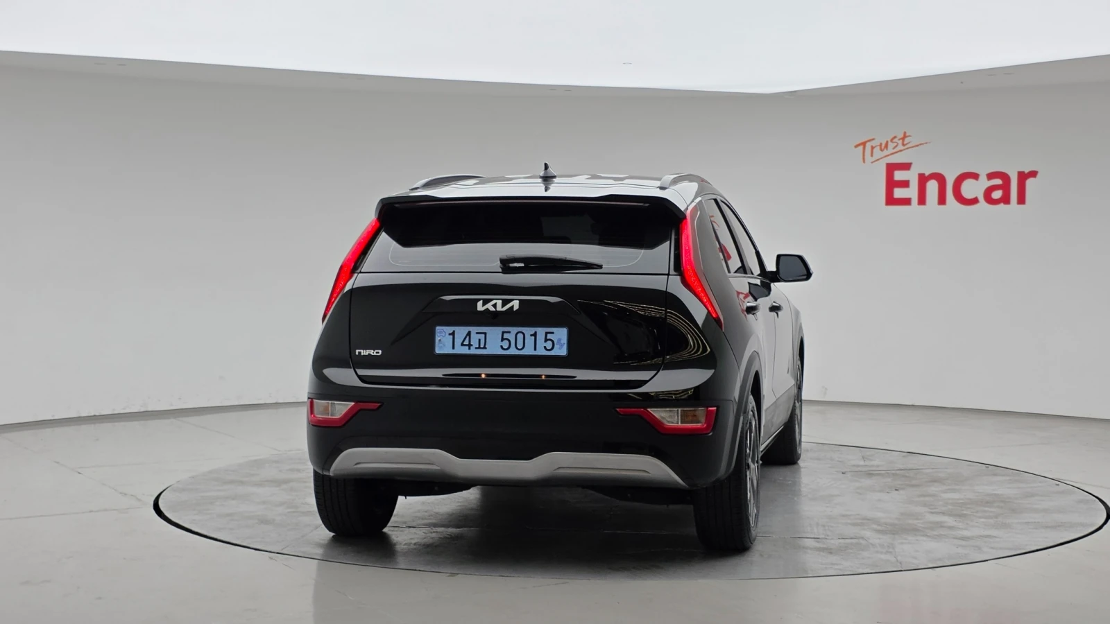 Kia Niro КРАЙНА ЦЕНА ДО СОФИЯ, снимка 4 - Автомобили и джипове - 56065786
