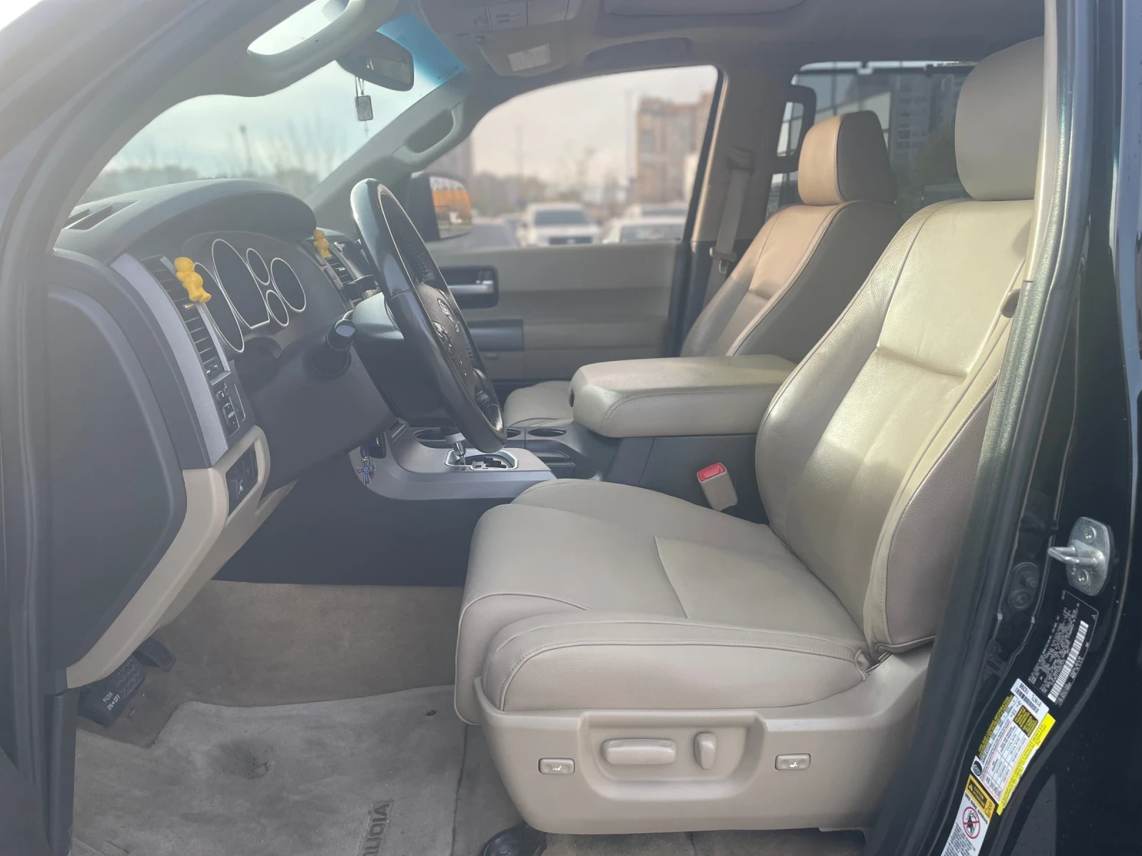 Toyota Sequoia, снимка 9 - Автомобили и джипове - 56595021