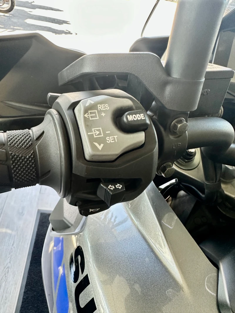 Suzuki V-strom 1050 XT 16503км., снимка 5 - Мотоциклети и мототехника - 52120308