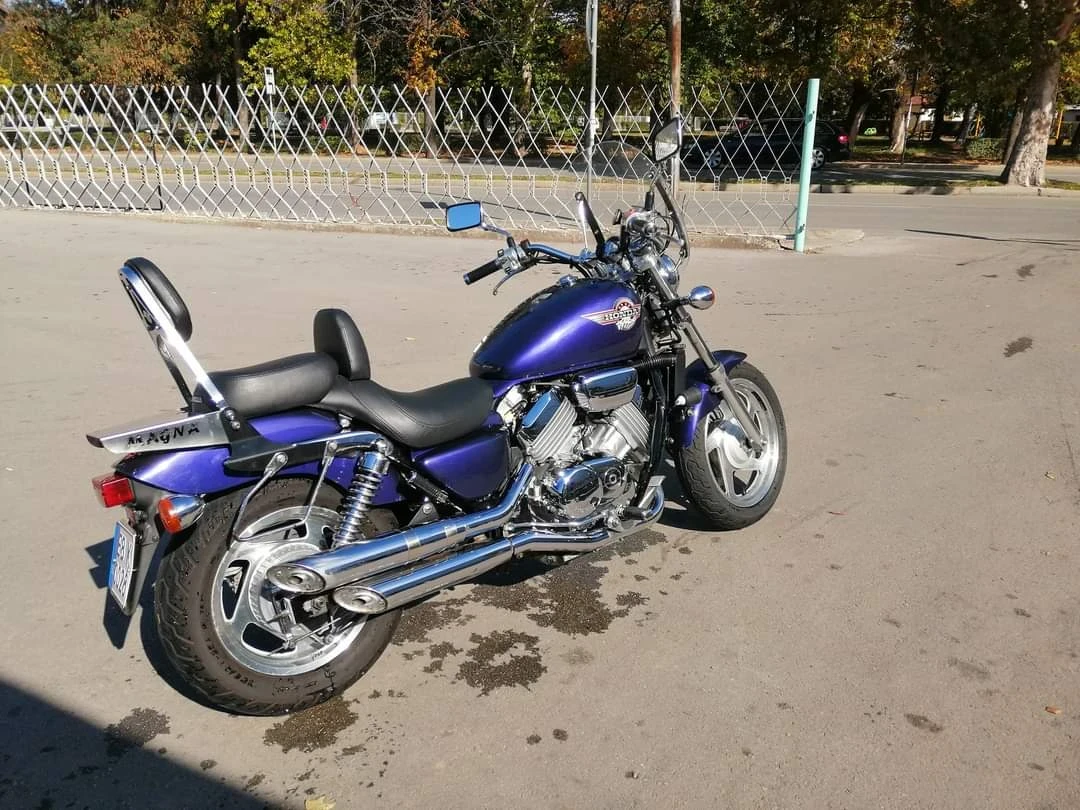 Honda Magna  - изображение 2