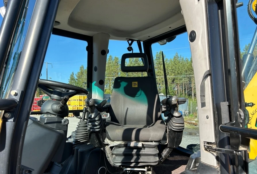 Багер JCB 4CX, снимка 7 - Индустриална техника - 55322489