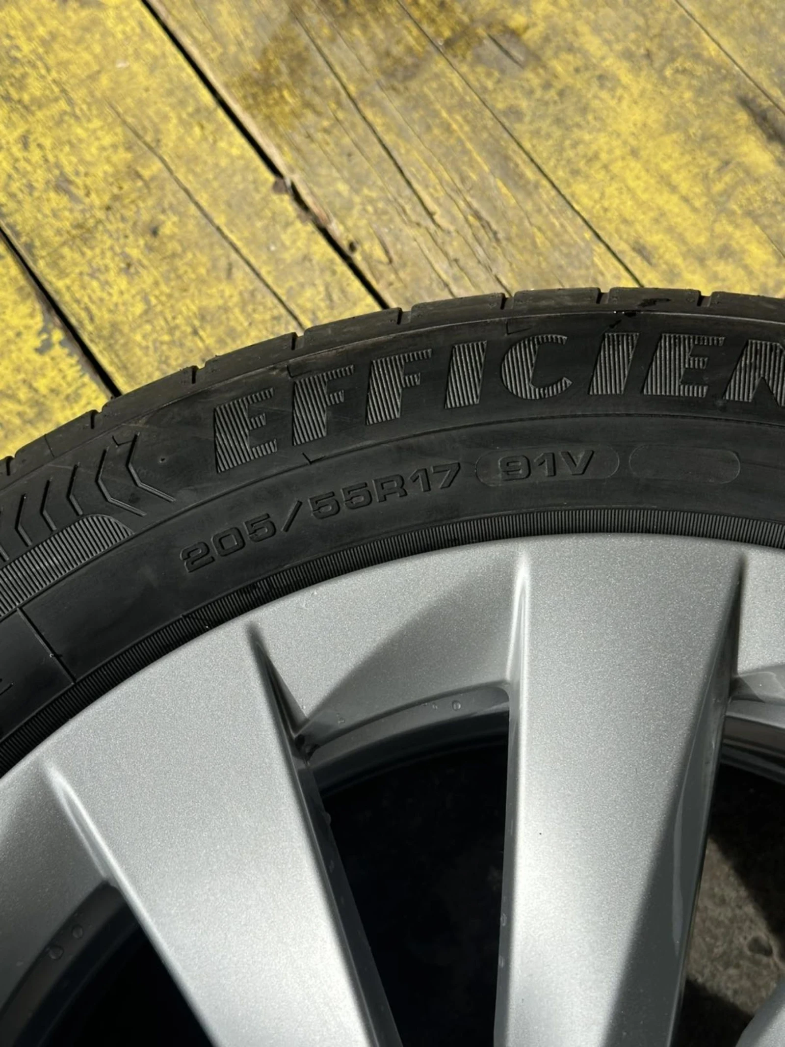 ���� � ������ 205/55R17 �� Skoda | Mobile.bg � ����������� 4