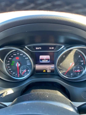 Mercedes-Benz CLA 200 Shooting Brake, Бял салон, амбилайт, нов внос Швей, снимка 5