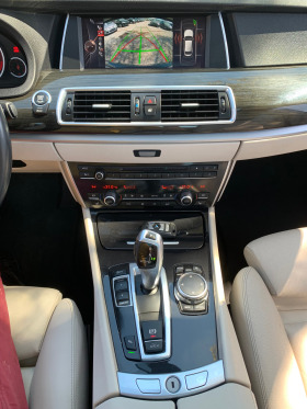 BMW 5 Gran Turismo 530 d Luxury, снимка 12