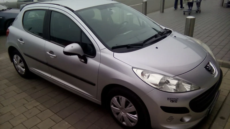 Peugeot 207 1.4, снимка 2 - Автомобили и джипове - 47386935