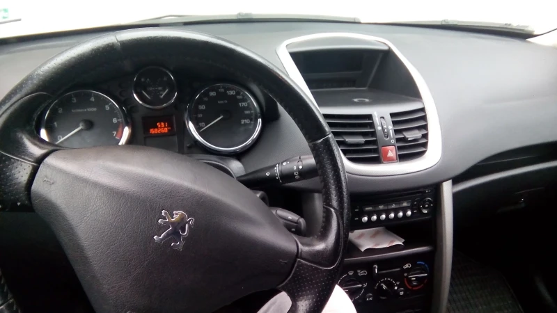 Peugeot 207 1.4, снимка 4 - Автомобили и джипове - 47386935