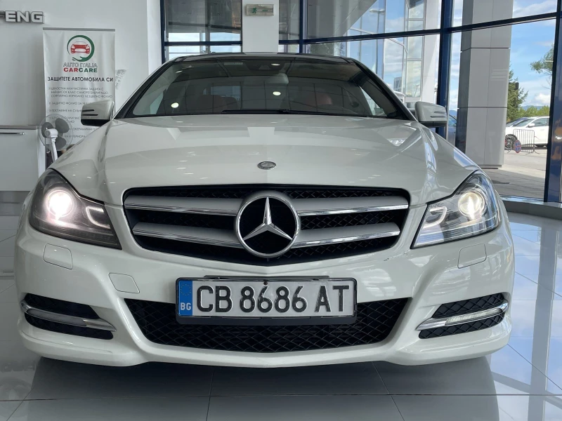 Mercedes-Benz C 220 Купе, снимка 2 - Автомобили и джипове - 47408747