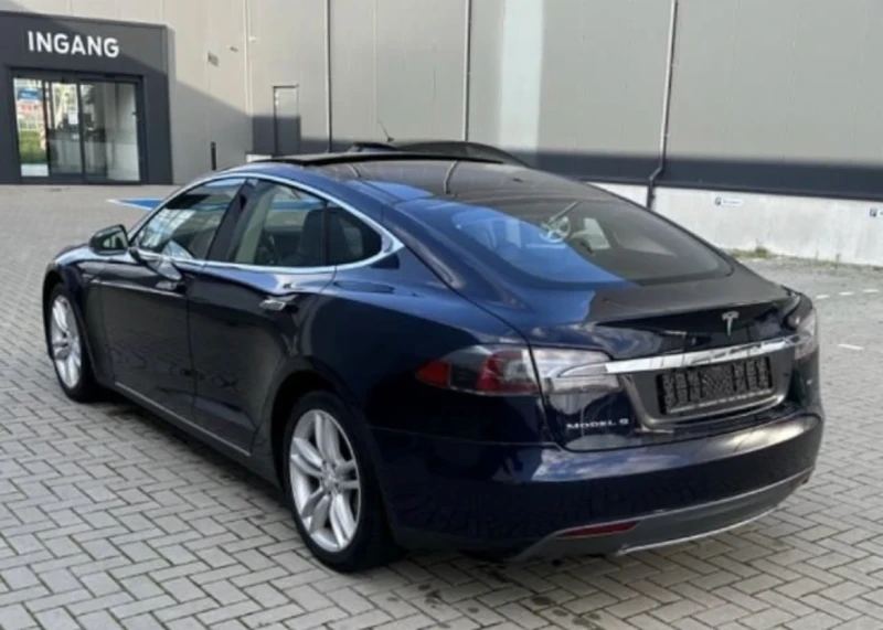 Tesla Model S S 85 2014 Free Charge Panorama, снимка 4 - Автомобили и джипове - 49111541